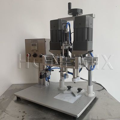 80W نصف أوتوماتيكي رش زجاجة غطاء آلة 220V / 50Hz الجهد