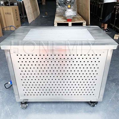1.5HP آلة أحمر الشفاه التلقائية SUS304 آلة تجميد بلسم الشفاه